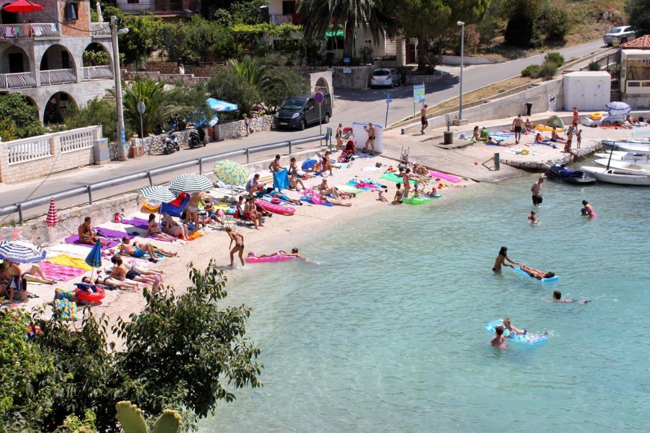 Apartments By The Sea Mavarstica, Ciovo - 12696 Trogir Eksteriør bilde