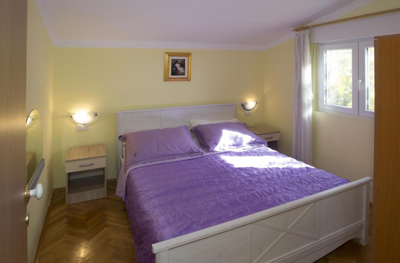 Apartments By The Sea Mavarstica, Ciovo - 12696 Trogir Eksteriør bilde